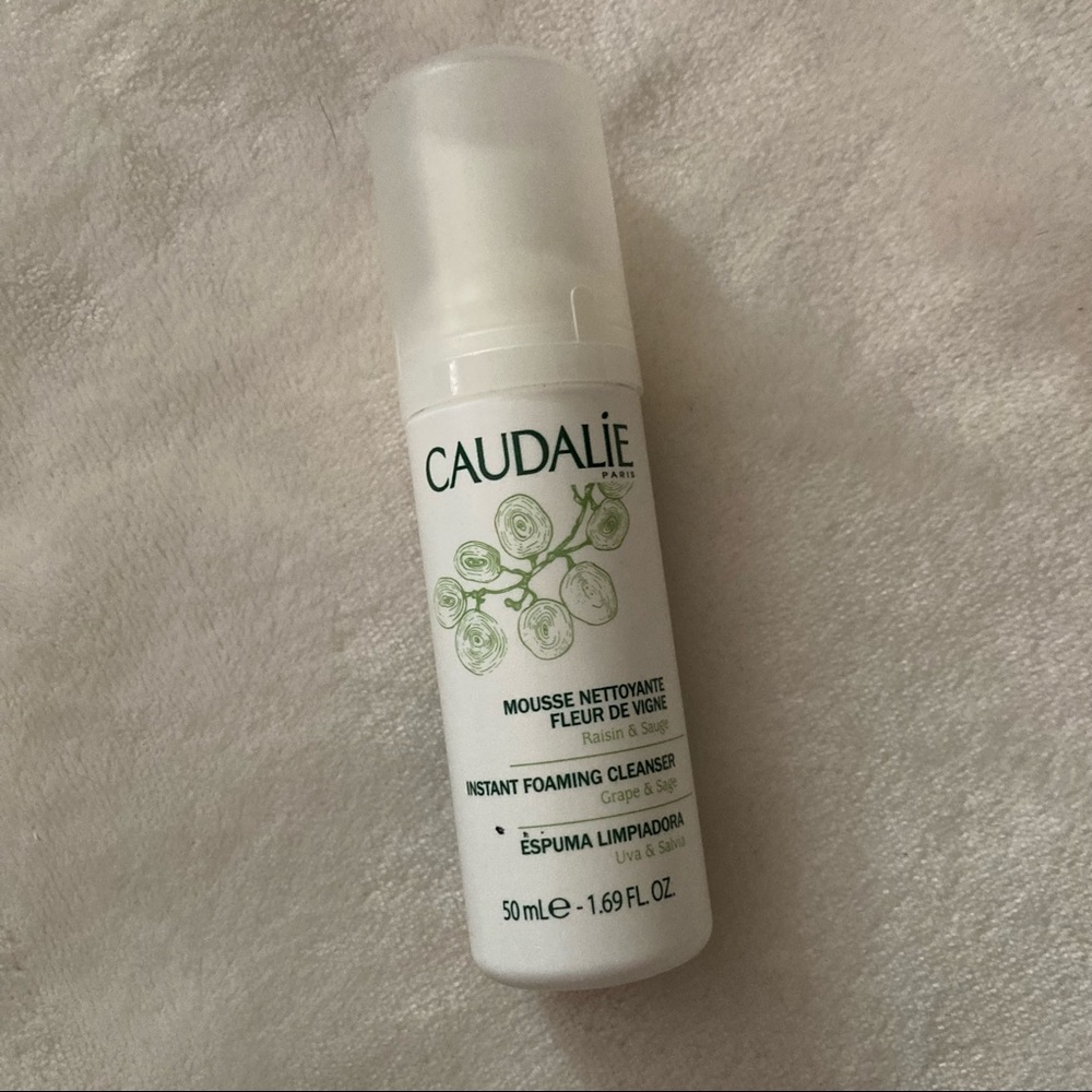Caudalie instant foaming cleanser- travel size